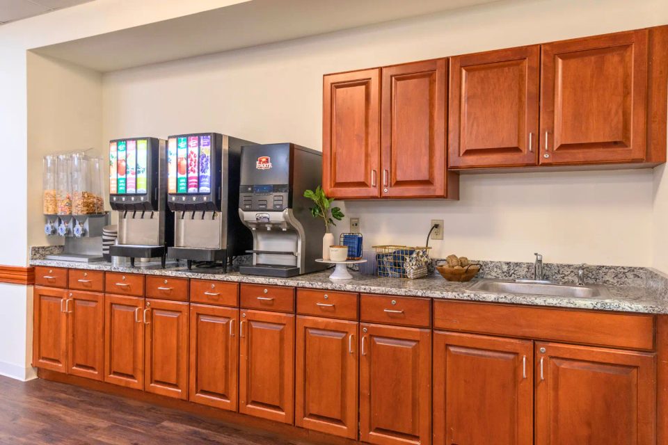 Arista Recovery Ohio: Resident coffee and beverage station inside the Hilliard dining hall