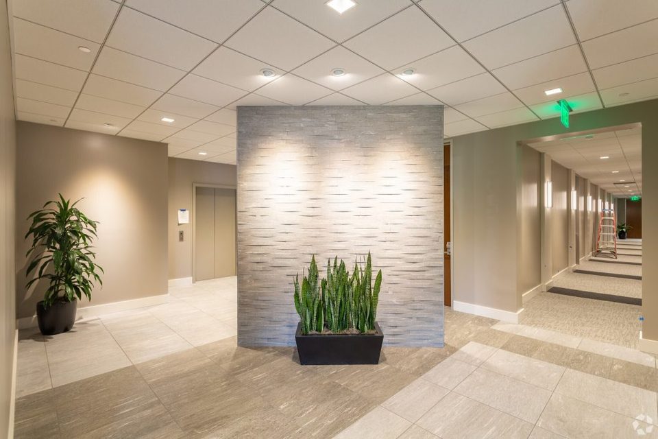 Golden Gate Recovery: Main ground floor lobby inside Building B at 505 San Marin Drive