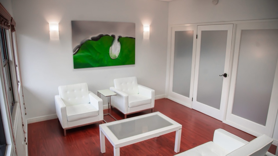 Individual counseling office at Oak Forest Recovery