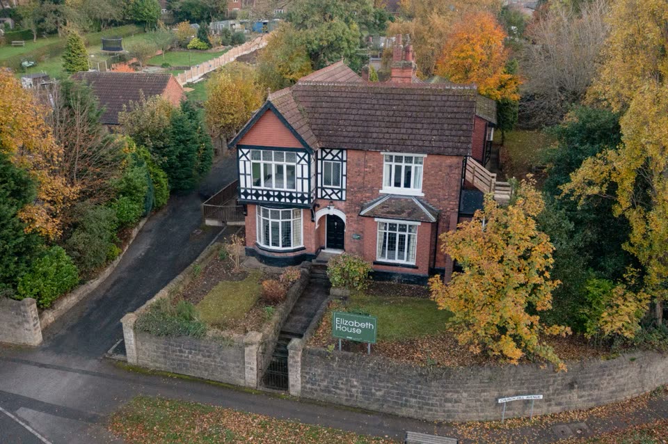 Steps Together Elizabeth House Secondary Care: Spacious detached residence and gardens in Mansfield Woodhouse, Nottinghamshire