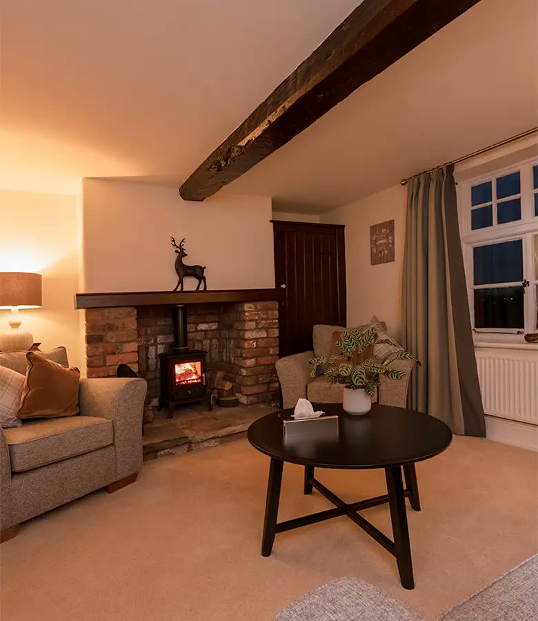 Steps Together Fenny Bank Cottage: Luxury master bedroom suite for single-occupancy executive recovery