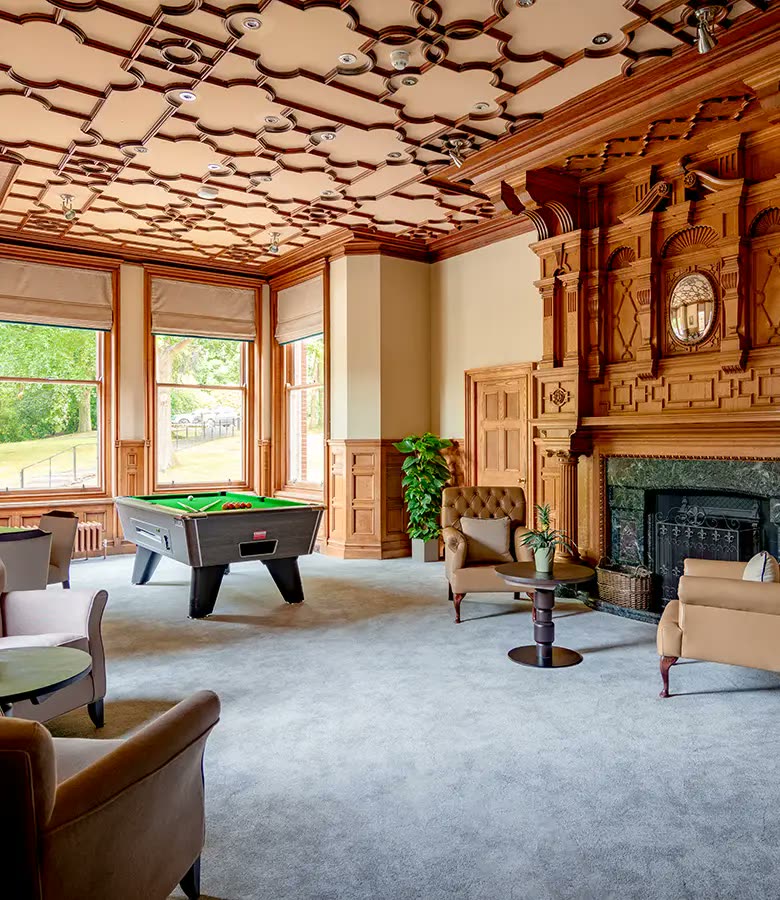 Steps Together Rainford Hall: Luxury private en-suite bedroom at the Rainford Hall residential clinic